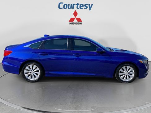 Used 2020 Honda Accord Sport image 6
