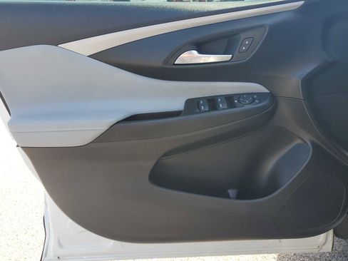 Used 2024 Buick Envista Preferred w/ Advanced Safety Package FWD image 25