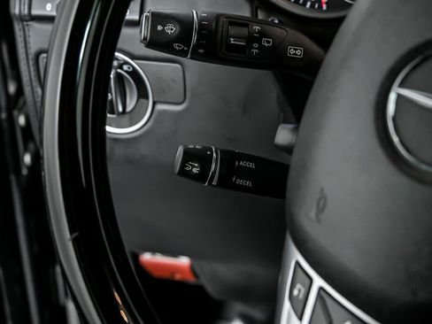 Used 2016 Mercedes-Benz G 63 AMG 4MATIC image 24