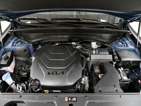 Used 2024 Kia Telluride SX X-Line image 3