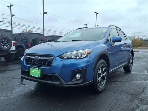 Used 2018 Subaru Crosstrek 2.0i Premium image 3