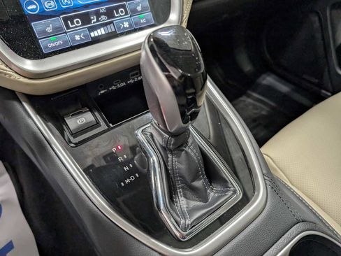 Used 2025 Subaru Outback Limited XT image 28