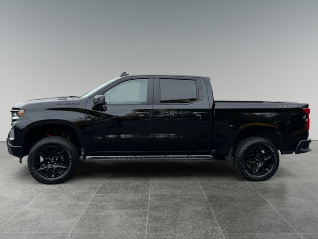 Used 2025 Chevrolet Silverado 1500 RST w/ Dark Appearance Package AWD/4WD image 2