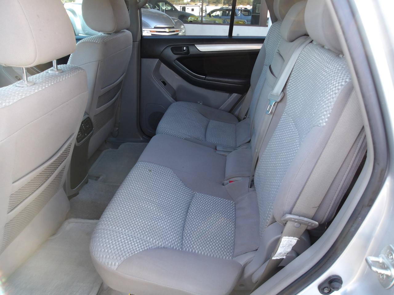 Used 2006 Toyota 4Runner SR5 AWD/4WD image 10