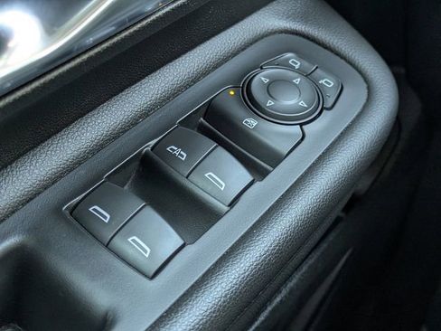 Used 2022 GMC Terrain SLE w/ Driver Convenience Package image 26