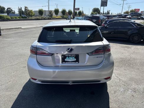 Used 2011 Lexus CT 200h Premium w/ Leather Pkg FWD image 5
