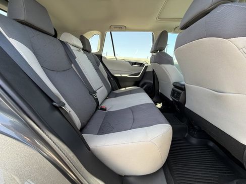 Used 2023 Toyota RAV4 XLE w/ Convenience Package FWD image 23