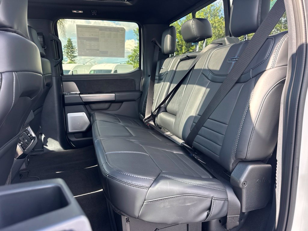 New 2026 Ford F250 Platinum w/ FX4 Off-Road Package AWD/4WD image 17