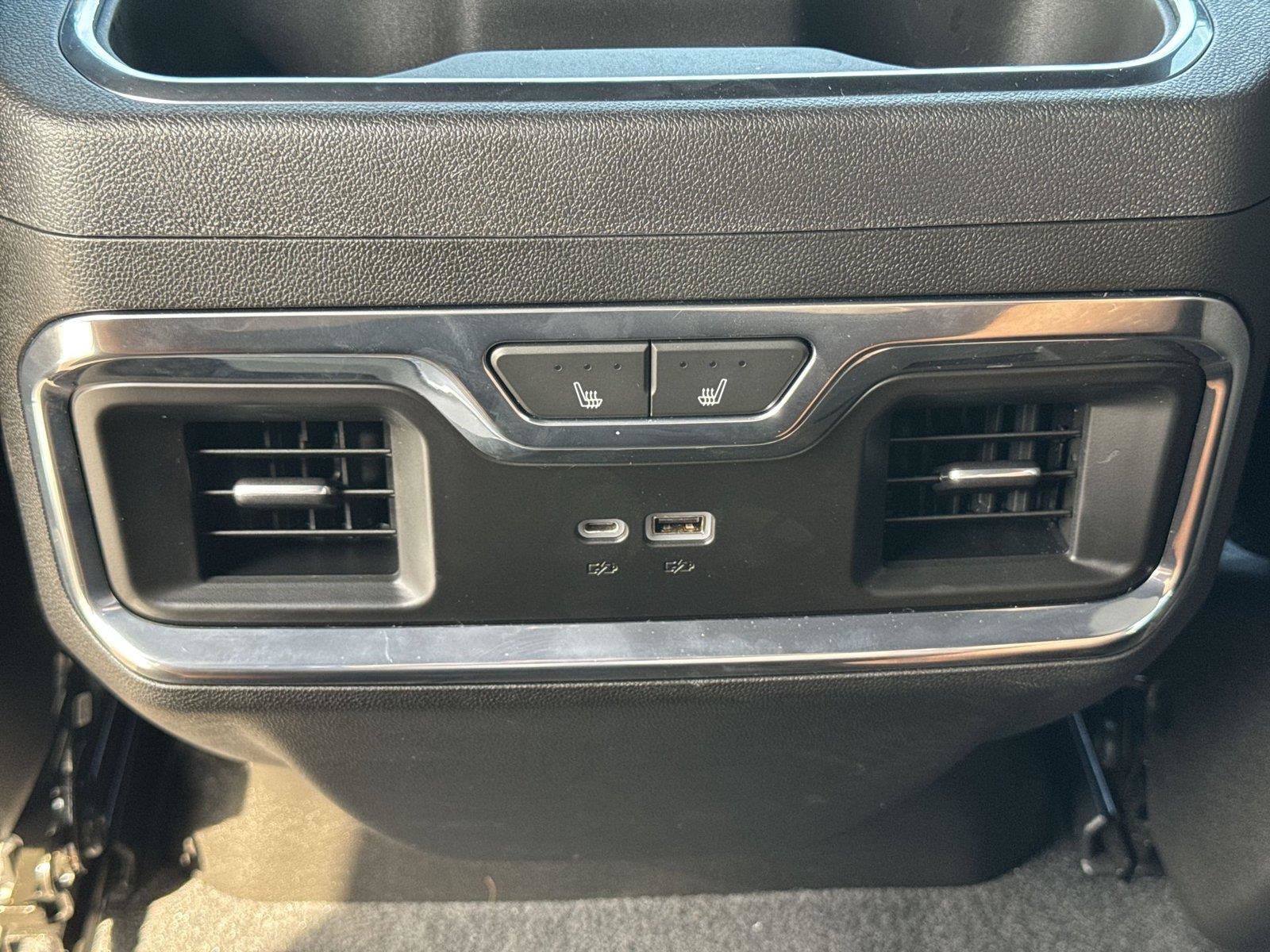Used 2023 Chevrolet Silverado 1500 High Country w/ Technology Package AWD/4WD image 21