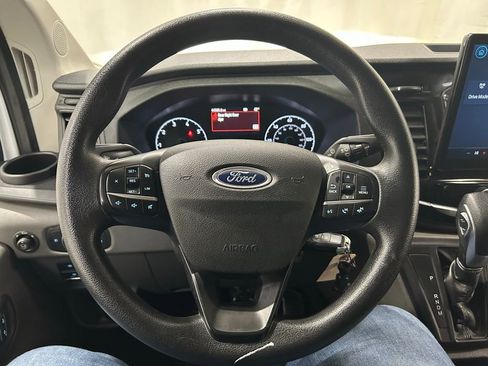 Used 2023 Ford Transit 350 XLT image 17