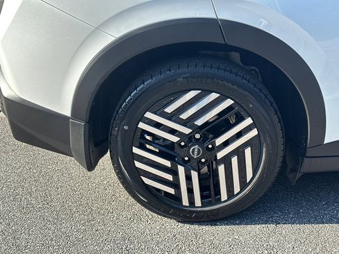 New 2026 Nissan Leaf SV+ image 17