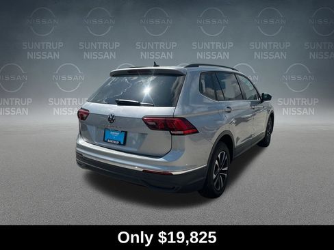 Used 2024 Volkswagen Tiguan S FWD image 4