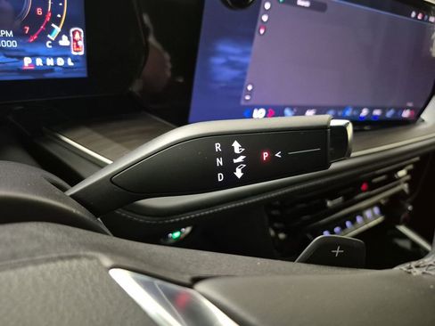 Used 2026 Chevrolet Tahoe Z71 w/ Comfort Package image 16