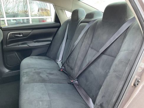 Used 2015 Nissan Altima 2.5 SV w/ Convenience Package image 28