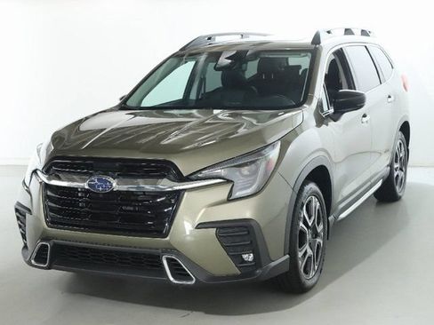 Certified 2024 Subaru Ascent Touring w/ Popular Package #2 AWD/4WD image 1