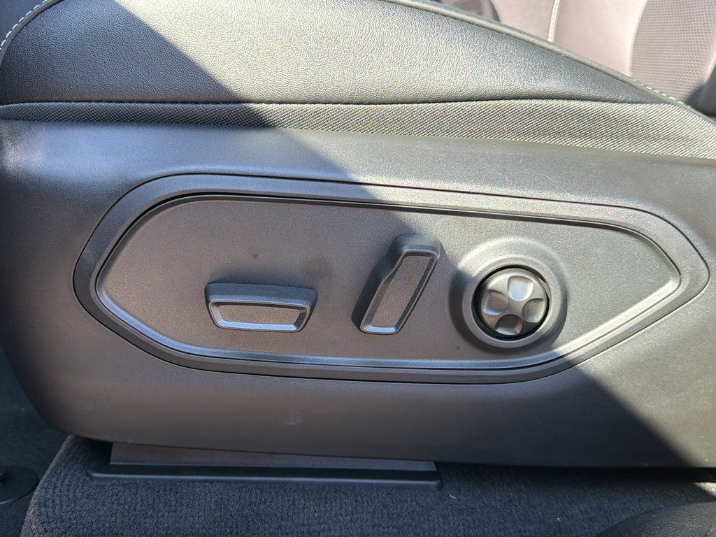 New 2027 Jeep Grand Cherokee Limited AWD/4WD image 15