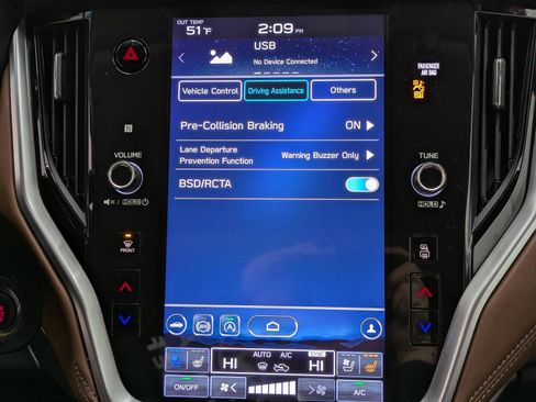 Used 2021 Subaru Outback Touring XT image 8