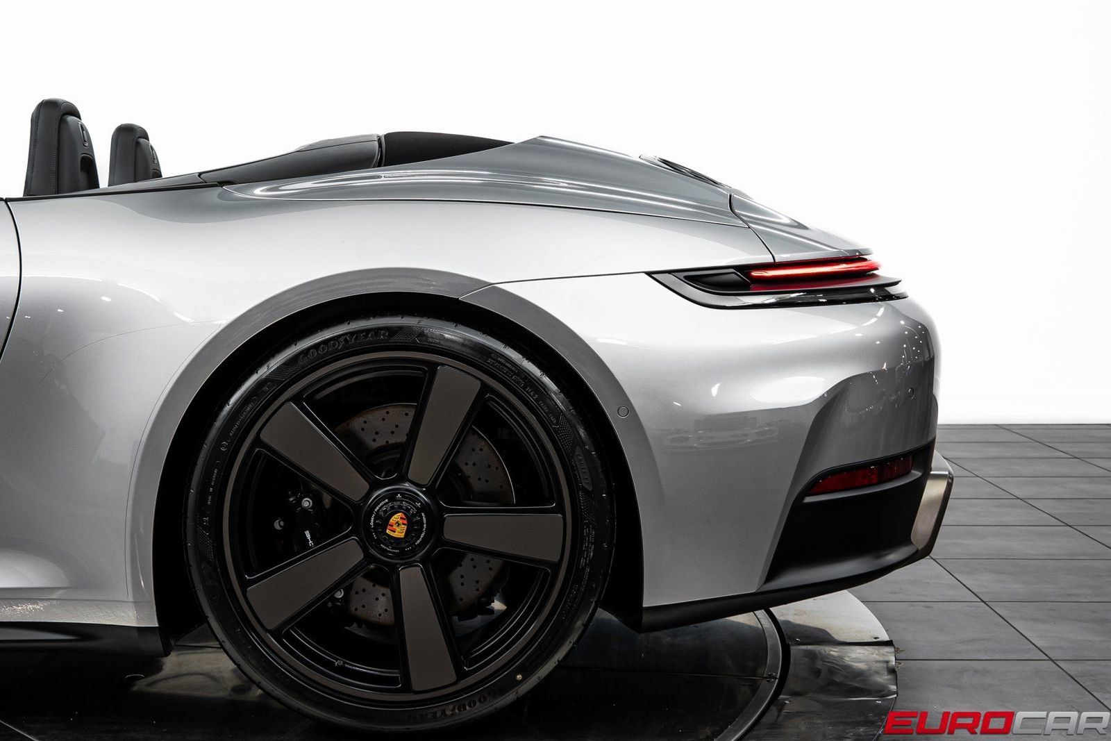 Used 2026 Porsche 911 Carrera 4 GTS AWD/4WD image 20
