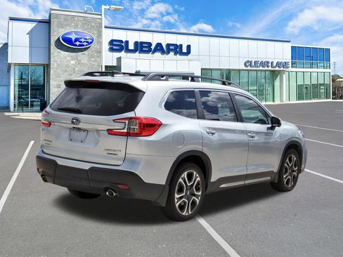 Used 2023 Subaru Ascent Limited w/ Technology Package AWD/4WD image 6