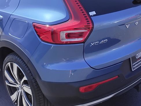 Used 2021 Volvo XC40 P8 Recharge w/ Advanced Package image 10