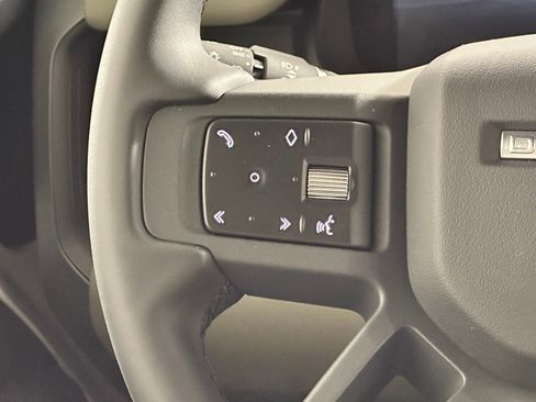New 2025 Land Rover Defender 110 S image 15