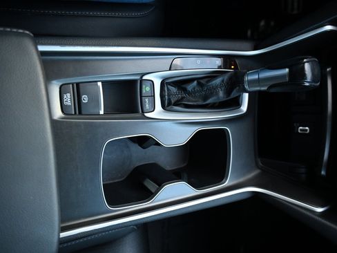 Used 2020 Honda Accord Sport image 14