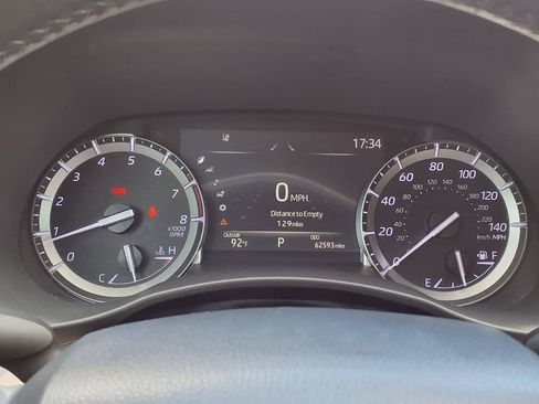 Used 2022 Toyota Highlander XLE FWD image 34