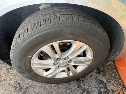 Certified 2018 Buick Enclave Essence w/ Trailering Package FWD image 12