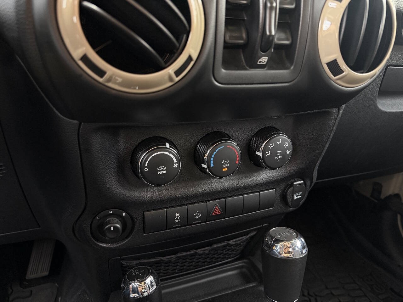 Used 2017 Jeep Wrangler Unlimited Sport w/ Quick Order Package 24S AWD/4WD image 27