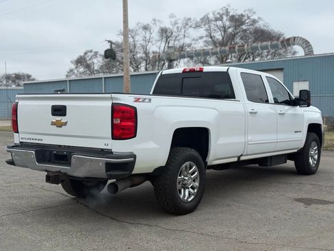 Used 2016 Chevrolet Silverado 2500 LT w/ LT Convenience Package image 5
