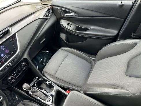 Used 2022 Buick Encore GX Select image 41