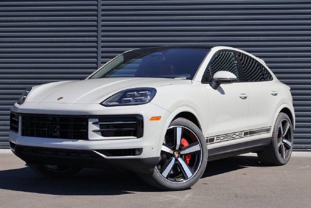 Used 2026 Porsche Cayenne S AWD/4WD image 1