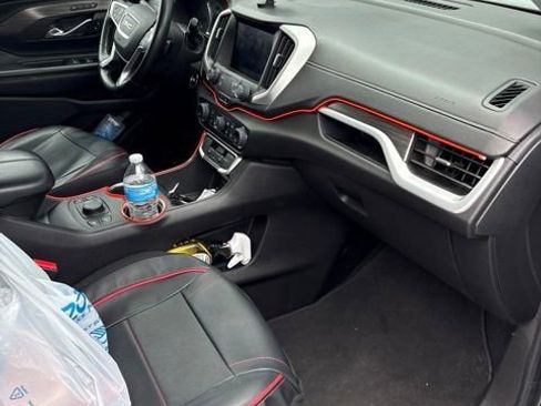 Used 2023 GMC Terrain SLT AWD/4WD image 17