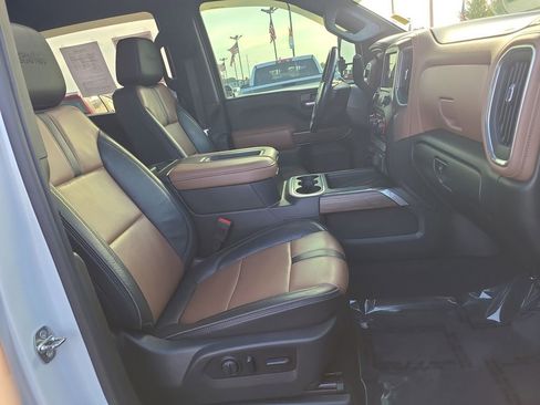 Used 2020 Chevrolet Silverado 2500 High Country image 43