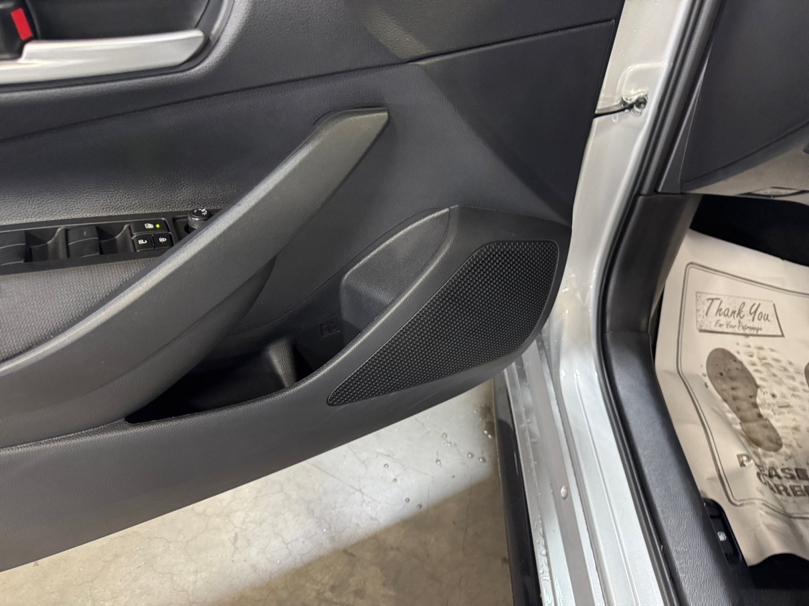 Certified 2026 Toyota Corolla SE w/ SE Package FWD image 27