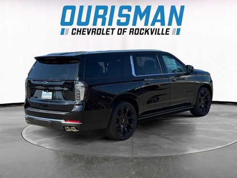 New 2026 Chevrolet Suburban High Country AWD/4WD image 6