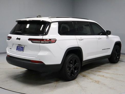 Used 2023 Jeep Grand Cherokee L Laredo AWD/4WD image 6