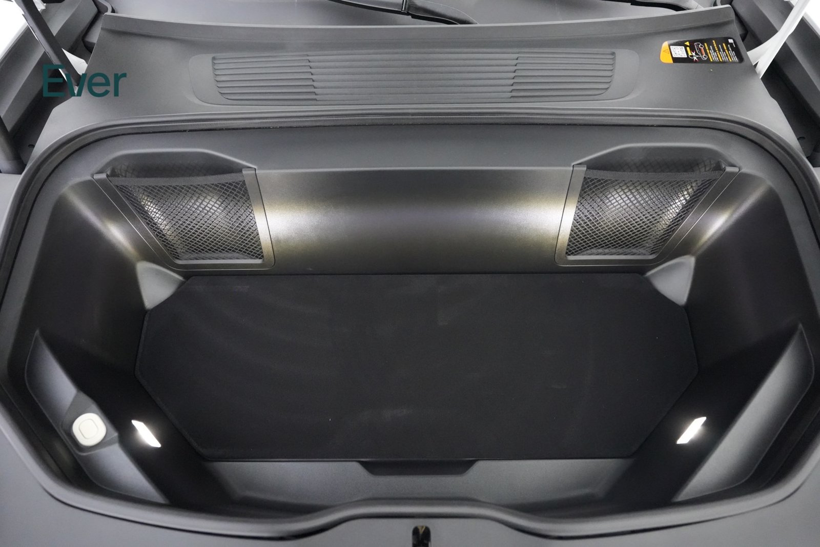 Used 2026 Rivian R1S Adventure Tri AWD/4WD image 31
