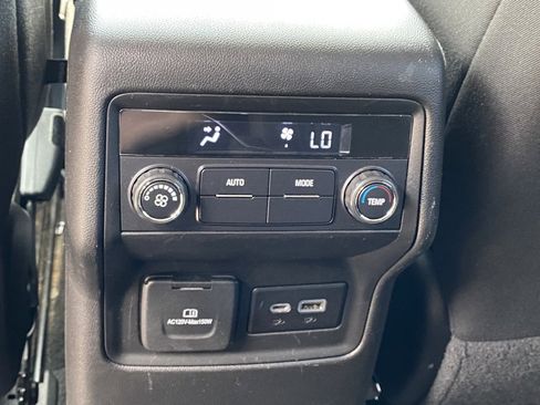 Used 2023 GMC Acadia SLE w/ Driver Convenience Package image 20