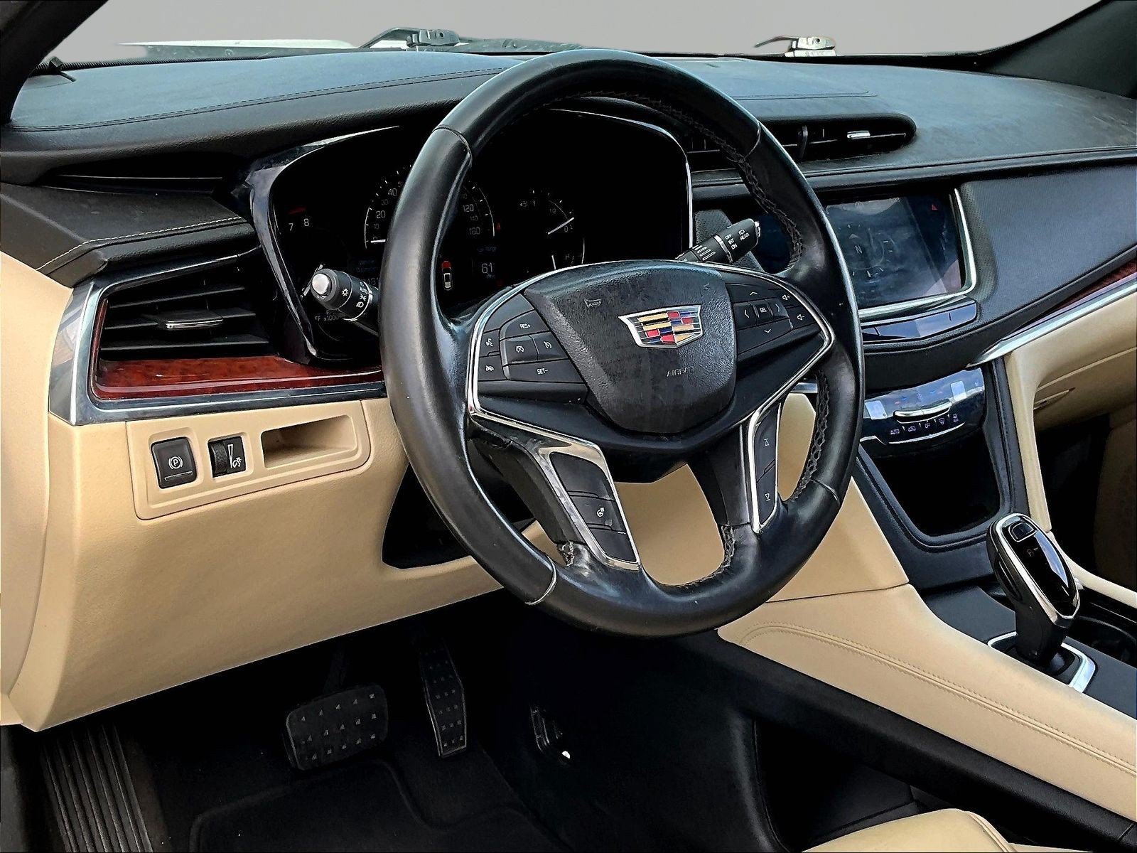 Used 2018 Cadillac XT5 Luxury FWD image 17