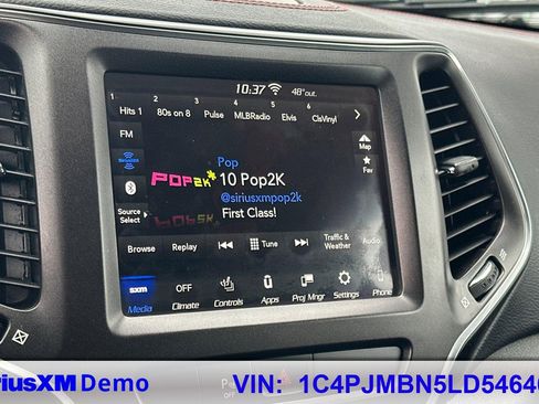 Used 2020 Jeep Cherokee Trailhawk w/ Cold Weather Group image 26