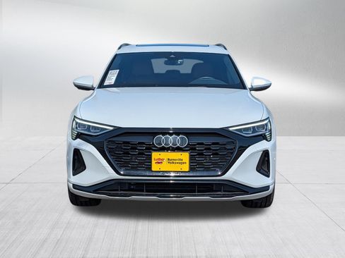 Used 2024 Audi Q8 e-tron Premium Plus w/ Premium Plus Package AWD/4WD image 2