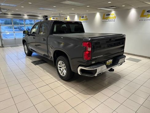 Used 2024 Chevrolet Silverado 1500 LT w/ Z71 Off-Road Package AWD/4WD image 17