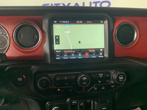 Used 2023 Jeep Wrangler Unlimited Rubicon 392 image 27