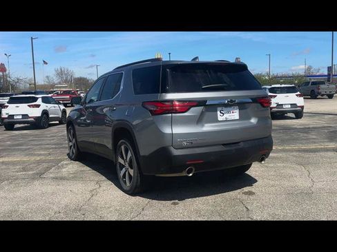 Used 2023 Chevrolet Traverse LT w/ LT Premium Package image 32
