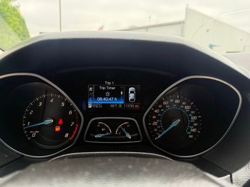 Used 2012 Ford Focus Titanium FWD image 18