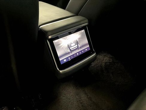 Used 2022 Tesla Model S AWD/4WD image 10