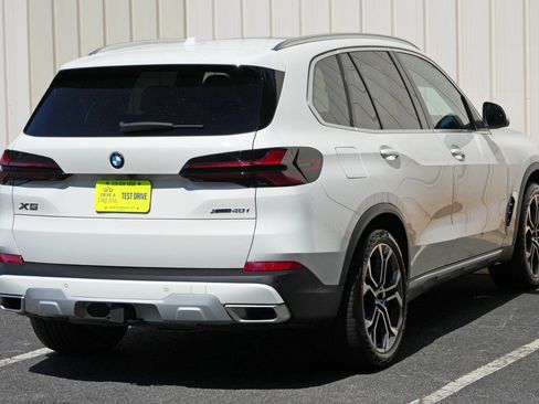 Used 2024 BMW X5 xDrive40i w/ Parking Assistance Package AWD/4WD image 61