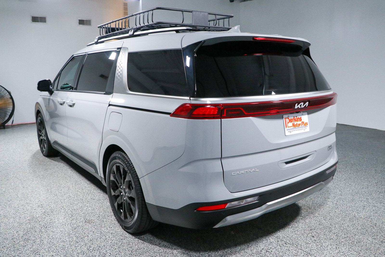 Used 2024 Kia Carnival SX Prestige FWD image 9