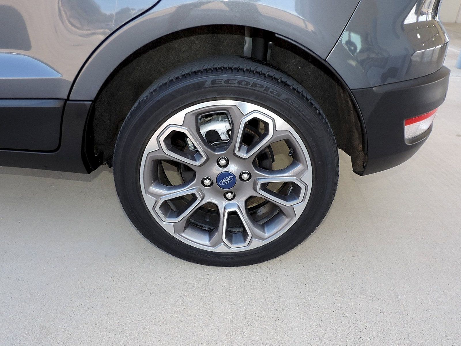 Used 2021 Ford EcoSport Titanium FWD image 10